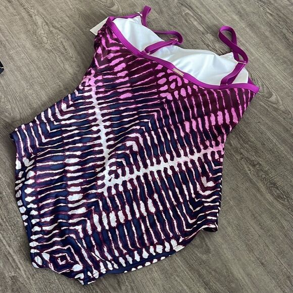 Calvin Klein Women's Standard Over The Shoulder One Piece Swimsuit, Dragon Fruit - Picture 3 of 4